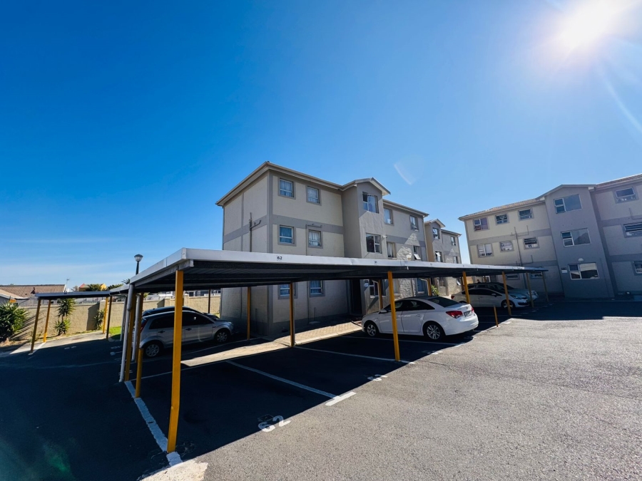 2 Bedroom Property for Sale in Anchorage Park Western Cape